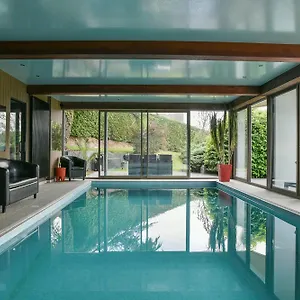 Villa Superbe Avec Piscine Interieure, Sauna, Jacuzzi Et Salle De Sport, Lucinges